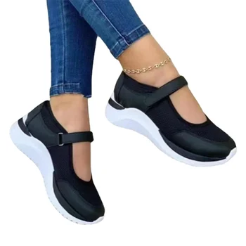 Женская вулканизированная обувь 2023 Летняя сетчатая обувь для женщин Удобная нескользящая обувь для ходьбы Полые кроссовки Легкая спортивная обувь