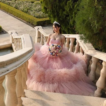 Розовый с открытыми плечами Quinceanera Платья Тюль Многоуровневое бисероплетение Шнуровка Vestidos De 15 Años 2024 Бальное платье принцессы Изображение 1